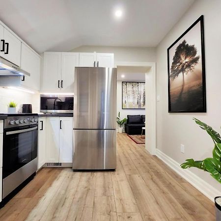 The Cozy Cove Modern King-Bedroom Full Apartment Sainte-Catherine Eksteriør bilde