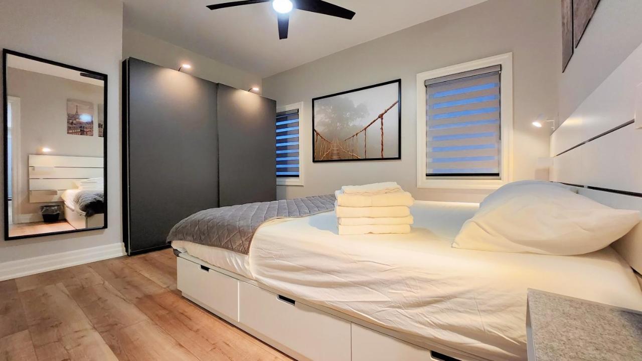 The Cozy Cove Modern King-Bedroom Full Apartment Sainte-Catherine Eksteriør bilde